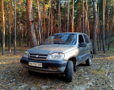 Шевроле Нива, объемом двигателя 1.7 л и пробегом 350 тыс. км за 1800 $, фото 4 на Automoto.ua