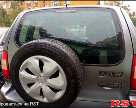 Шевроле Нива, объемом двигателя 1.7 л и пробегом 80 тыс. км за 3330 $, фото 2 на Automoto.ua