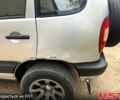 Шевроле Нива, объемом двигателя 1.7 л и пробегом 111 тыс. км за 2100 $, фото 2 на Automoto.ua