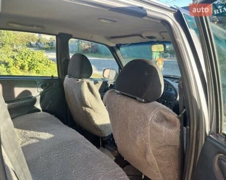 Шевроле Нива, об'ємом двигуна 1.7 л та пробігом 270 тис. км за 3000 $, фото 7 на Automoto.ua