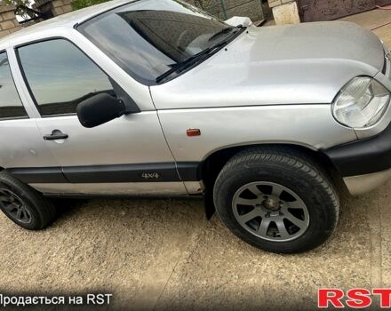 Шевроле Нива, объемом двигателя 1.7 л и пробегом 111 тыс. км за 2100 $, фото 1 на Automoto.ua