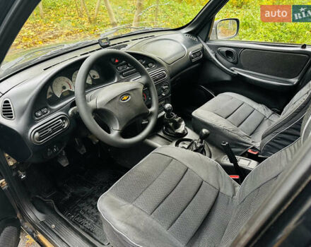 Шевроле Нива, объемом двигателя 0 л и пробегом 176 тыс. км за 3600 $, фото 19 на Automoto.ua