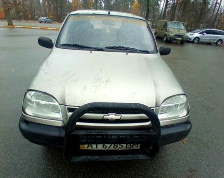 Шевроле Нива, объемом двигателя 1.7 л и пробегом 122 тыс. км за 2800 $, фото 2 на Automoto.ua