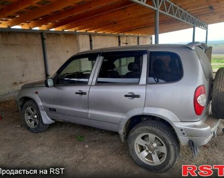 Шевроле Нива, объемом двигателя 1.7 л и пробегом 140 тыс. км за 3000 $, фото 1 на Automoto.ua