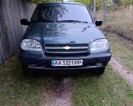 Шевроле Нива, объемом двигателя 1.7 л и пробегом 164 тыс. км за 3800 $, фото 1 на Automoto.ua