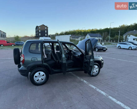 Шевроле Нива, объемом двигателя 0 л и пробегом 138 тыс. км за 3950 $, фото 29 на Automoto.ua