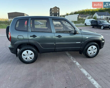 Шевроле Нива, объемом двигателя 0 л и пробегом 138 тыс. км за 3950 $, фото 4 на Automoto.ua