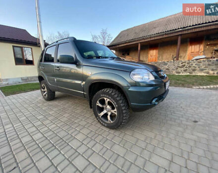 Шевроле Нива, объемом двигателя 1.69 л и пробегом 156 тыс. км за 5700 $, фото 3 на Automoto.ua