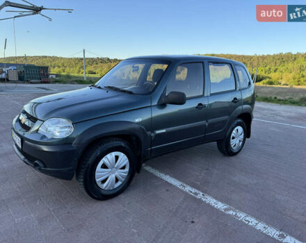 Шевроле Нива, объемом двигателя 0 л и пробегом 138 тыс. км за 3950 $, фото 12 на Automoto.ua