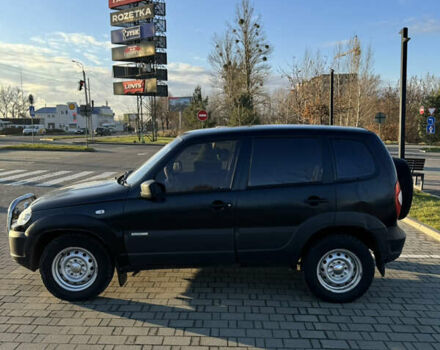 Шевроле Нива, объемом двигателя 1.69 л и пробегом 160 тыс. км за 5300 $, фото 5 на Automoto.ua