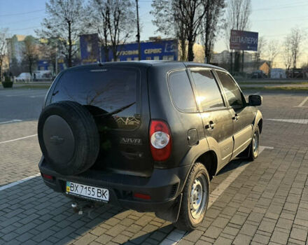 Шевроле Нива, объемом двигателя 1.69 л и пробегом 160 тыс. км за 5300 $, фото 3 на Automoto.ua