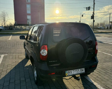Шевроле Нива, объемом двигателя 1.69 л и пробегом 160 тыс. км за 5300 $, фото 4 на Automoto.ua