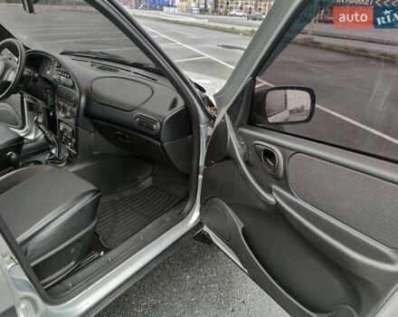 Шевроле Нива, об'ємом двигуна 1.7 л та пробігом 61 тис. км за 7200 $, фото 10 на Automoto.ua