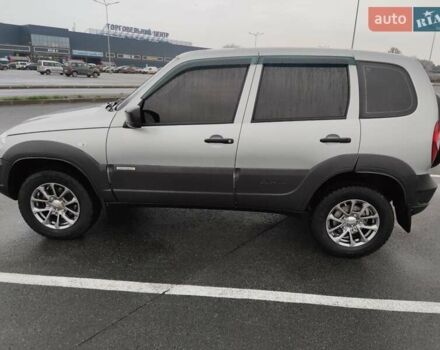 Шевроле Нива, об'ємом двигуна 1.7 л та пробігом 61 тис. км за 7200 $, фото 7 на Automoto.ua