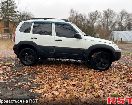 Шевроле Нива, объемом двигателя 1.7 л и пробегом 157 тыс. км за 6100 $, фото 5 на Automoto.ua