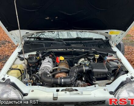 Шевроле Нива, объемом двигателя 1.7 л и пробегом 157 тыс. км за 6100 $, фото 11 на Automoto.ua