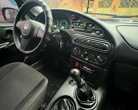 Шевроле Нива, объемом двигателя 1.7 л и пробегом 157 тыс. км за 6100 $, фото 6 на Automoto.ua