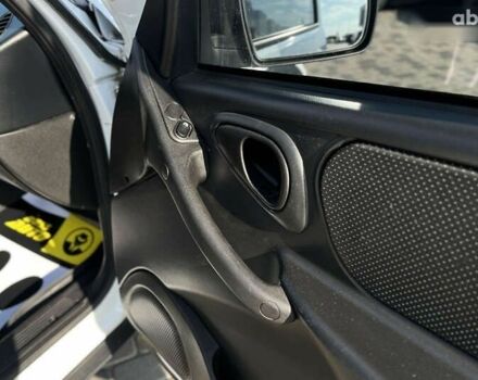 Шевроле Нива, объемом двигателя 1.7 л и пробегом 98 тыс. км за 7500 $, фото 9 на Automoto.ua