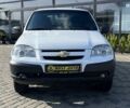 Шевроле Нива, объемом двигателя 1.7 л и пробегом 98 тыс. км за 7500 $, фото 1 на Automoto.ua
