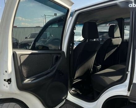 Шевроле Нива, объемом двигателя 1.7 л и пробегом 98 тыс. км за 7500 $, фото 14 на Automoto.ua