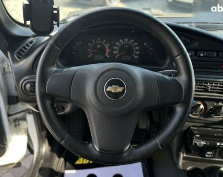 Шевроле Нива, объемом двигателя 1.7 л и пробегом 98 тыс. км за 7500 $, фото 19 на Automoto.ua