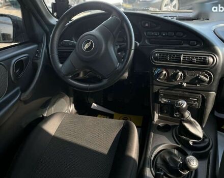 Шевроле Нива, объемом двигателя 1.7 л и пробегом 98 тыс. км за 7500 $, фото 13 на Automoto.ua