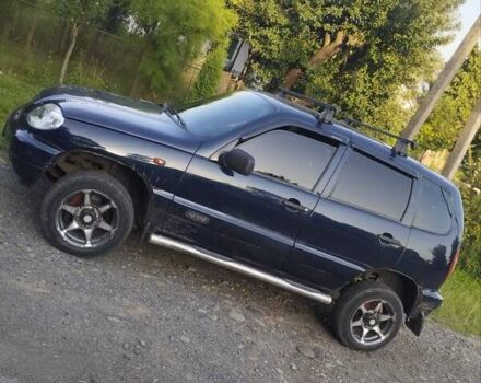 Шевроле Нива, объемом двигателя 1.7 л и пробегом 157 тыс. км за 3700 $, фото 1 на Automoto.ua