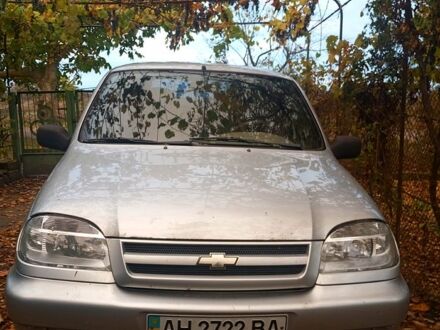 Шевроле Нива, объемом двигателя 1.7 л и пробегом 300 тыс. км за 5500 $, фото 1 на Automoto.ua