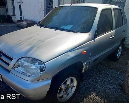 Шевроле Нива, объемом двигателя 1.7 л и пробегом 293 тыс. км за 2150 $, фото 1 на Automoto.ua