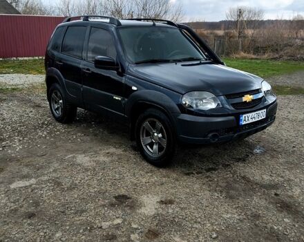 Шевроле Нива, объемом двигателя 17 л и пробегом 80 тыс. км за 8500 $, фото 1 на Automoto.ua