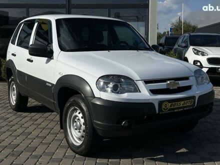 Шевроле Нива, объемом двигателя 1.7 л и пробегом 98 тыс. км за 7500 $, фото 1 на Automoto.ua