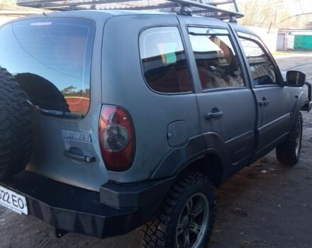 Серый Шевроле Нива, объемом двигателя 1.7 л и пробегом 170 тыс. км за 4100 $, фото 2 на Automoto.ua