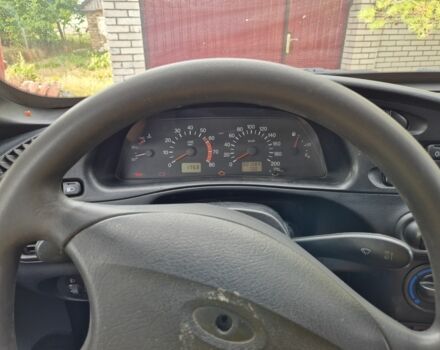 Сірий Шевроле Нива, об'ємом двигуна 1.7 л та пробігом 221 тис. км за 3500 $, фото 6 на Automoto.ua