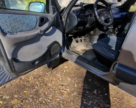 Сірий Шевроле Нива, об'ємом двигуна 1.7 л та пробігом 220 тис. км за 2200 $, фото 6 на Automoto.ua