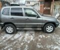Сірий Шевроле Нива, об'ємом двигуна 1.7 л та пробігом 119 тис. км за 4100 $, фото 2 на Automoto.ua