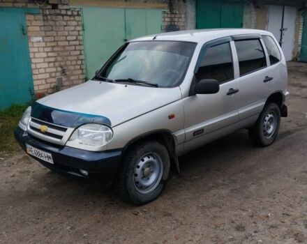 Сірий Шевроле Нива, об'ємом двигуна 1.7 л та пробігом 158 тис. км за 4200 $, фото 1 на Automoto.ua