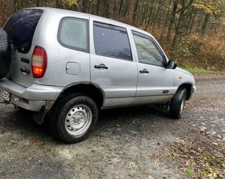 Сірий Шевроле Нива, об'ємом двигуна 1.6 л та пробігом 465 тис. км за 2850 $, фото 2 на Automoto.ua