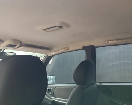 Серый Шевроле Нива, объемом двигателя 1.7 л и пробегом 193 тыс. км за 3200 $, фото 8 на Automoto.ua