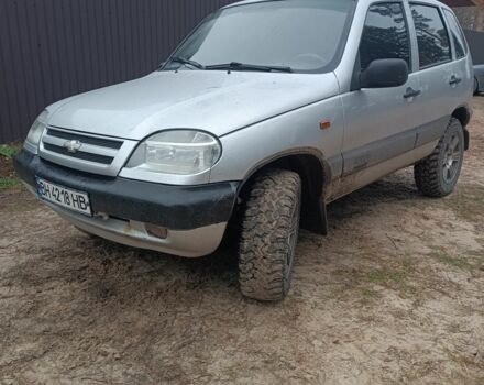 Серый Шевроле Нива, объемом двигателя 1.7 л и пробегом 193 тыс. км за 3200 $, фото 17 на Automoto.ua