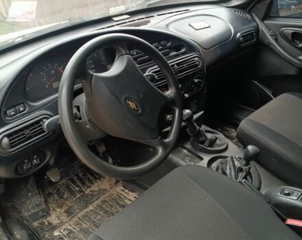 Серый Шевроле Нива, объемом двигателя 1.7 л и пробегом 193 тыс. км за 3200 $, фото 3 на Automoto.ua