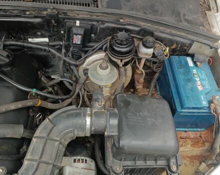 Серый Шевроле Нива, объемом двигателя 1.7 л и пробегом 193 тыс. км за 3200 $, фото 15 на Automoto.ua