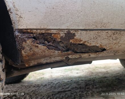 Серый Шевроле Нива, объемом двигателя 1.7 л и пробегом 193 тыс. км за 3200 $, фото 20 на Automoto.ua