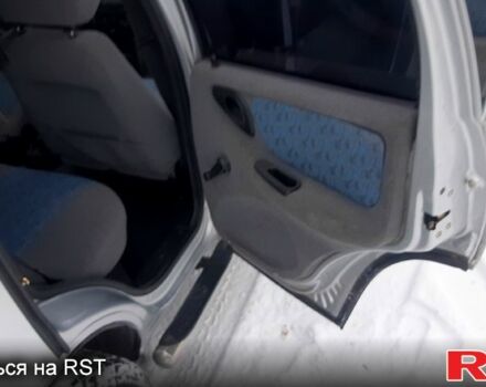 Серый Шевроле Нива, объемом двигателя 1.7 л и пробегом 90 тыс. км за 4200 $, фото 3 на Automoto.ua