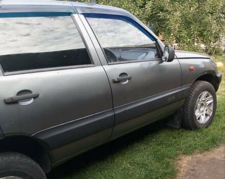 Серый Шевроле Нива, объемом двигателя 1.7 л и пробегом 218 тыс. км за 4150 $, фото 6 на Automoto.ua