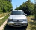 Серый Шевроле Нива, объемом двигателя 1.7 л и пробегом 280 тыс. км за 3200 $, фото 1 на Automoto.ua