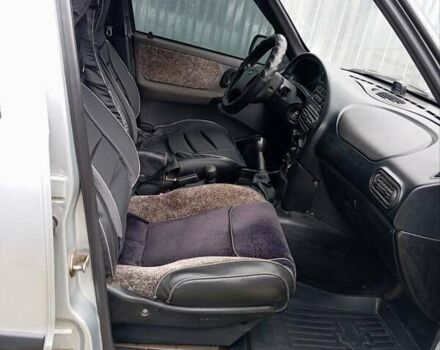 Сірий Шевроле Нива, об'ємом двигуна 1.7 л та пробігом 179 тис. км за 4499 $, фото 5 на Automoto.ua