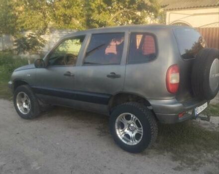 Сірий Шевроле Нива, об'ємом двигуна 1.7 л та пробігом 310 тис. км за 3200 $, фото 7 на Automoto.ua