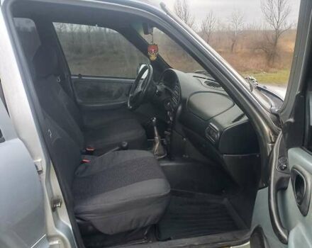 Серый Шевроле Нива, объемом двигателя 1.8 л и пробегом 205 тыс. км за 2841 $, фото 6 на Automoto.ua