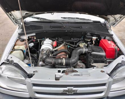 Серый Шевроле Нива, объемом двигателя 1.7 л и пробегом 169 тыс. км за 2700 $, фото 10 на Automoto.ua