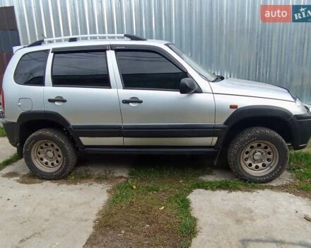 Сірий Шевроле Нива, об'ємом двигуна 1.7 л та пробігом 179 тис. км за 4499 $, фото 6 на Automoto.ua